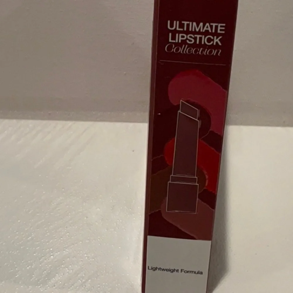 BCBGeneration Ultimate (5) Piece Lipstick Collection.